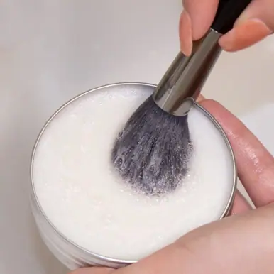 Cinema Secrets All-Natural Solid Brush Soap With Scrubber -100G