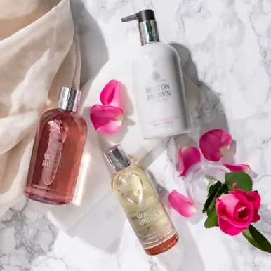 Molton Brown Delicious Rhubarb & Rose Body Wash 300ml