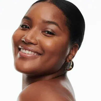 M.A.C COSMETICS Studio Radiance Serum Powered Foundation