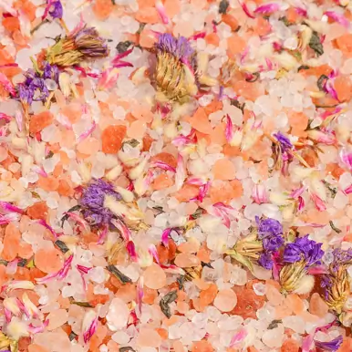 SALT BY HENDRIX Soak Infusion - Globosa + Green Tea