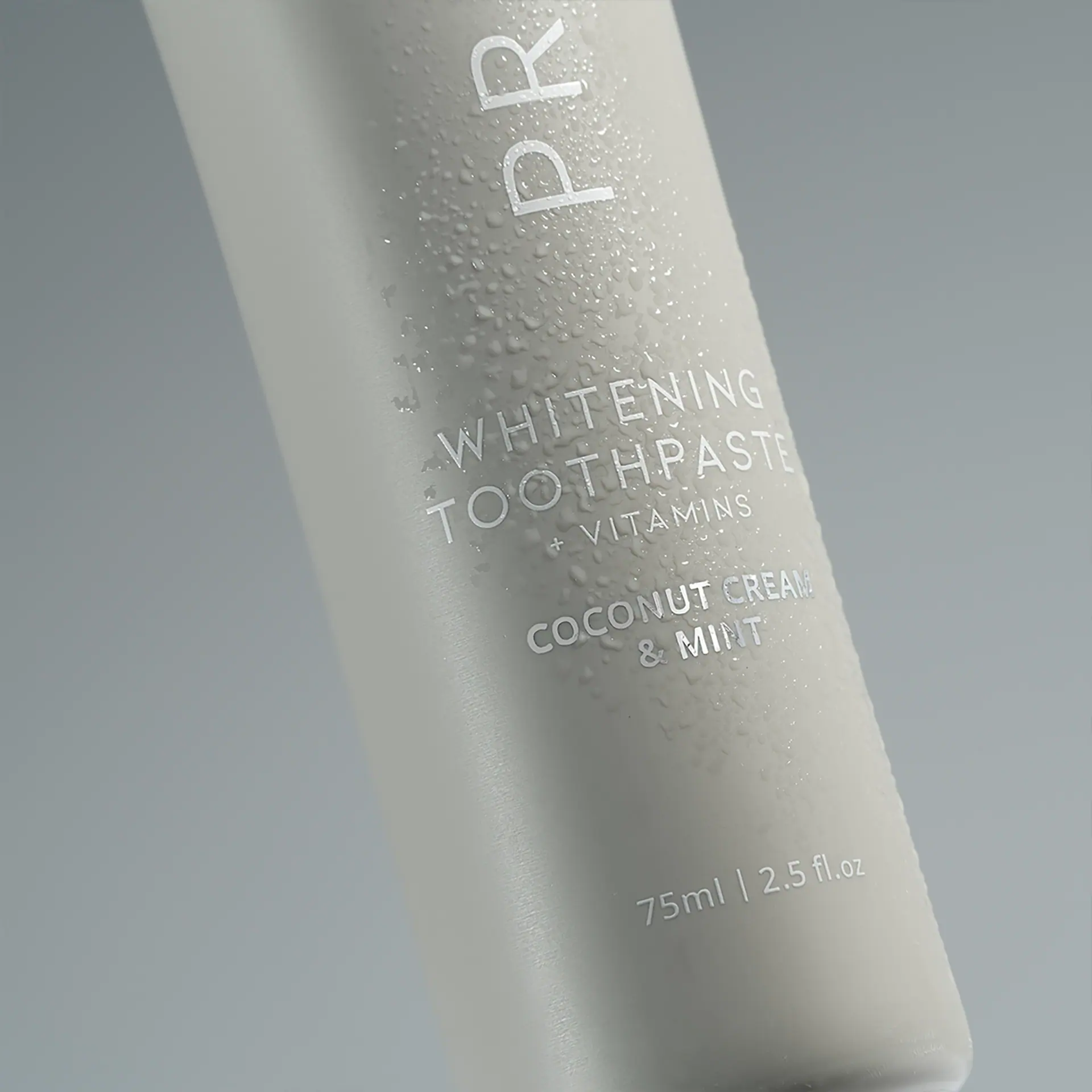 Polished London Prebiotic Whitening Toothpaste - Coconut Cream & Mint