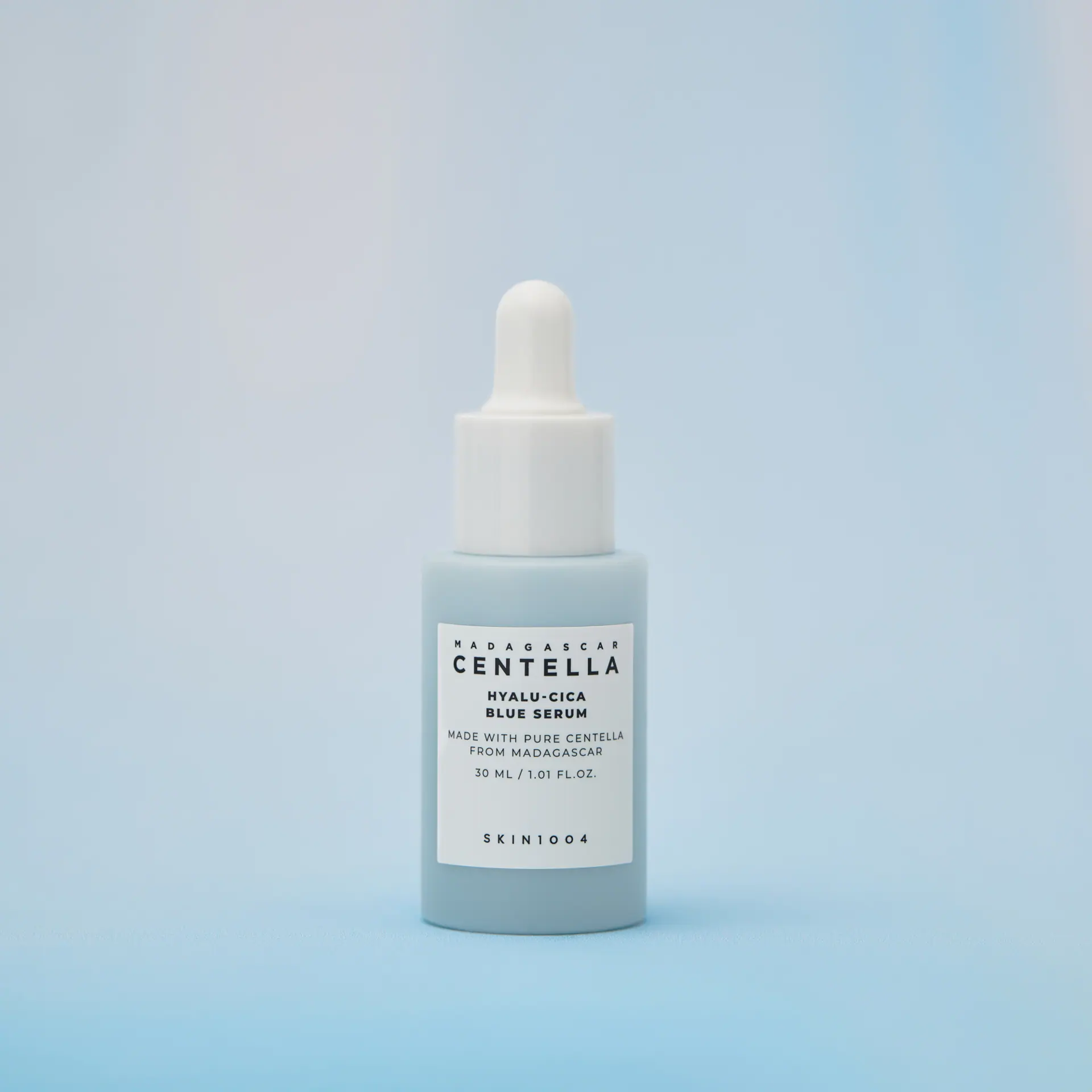 SKIN1004 Madagascar Centella Hyalu-Cica Blue Serum 30ml