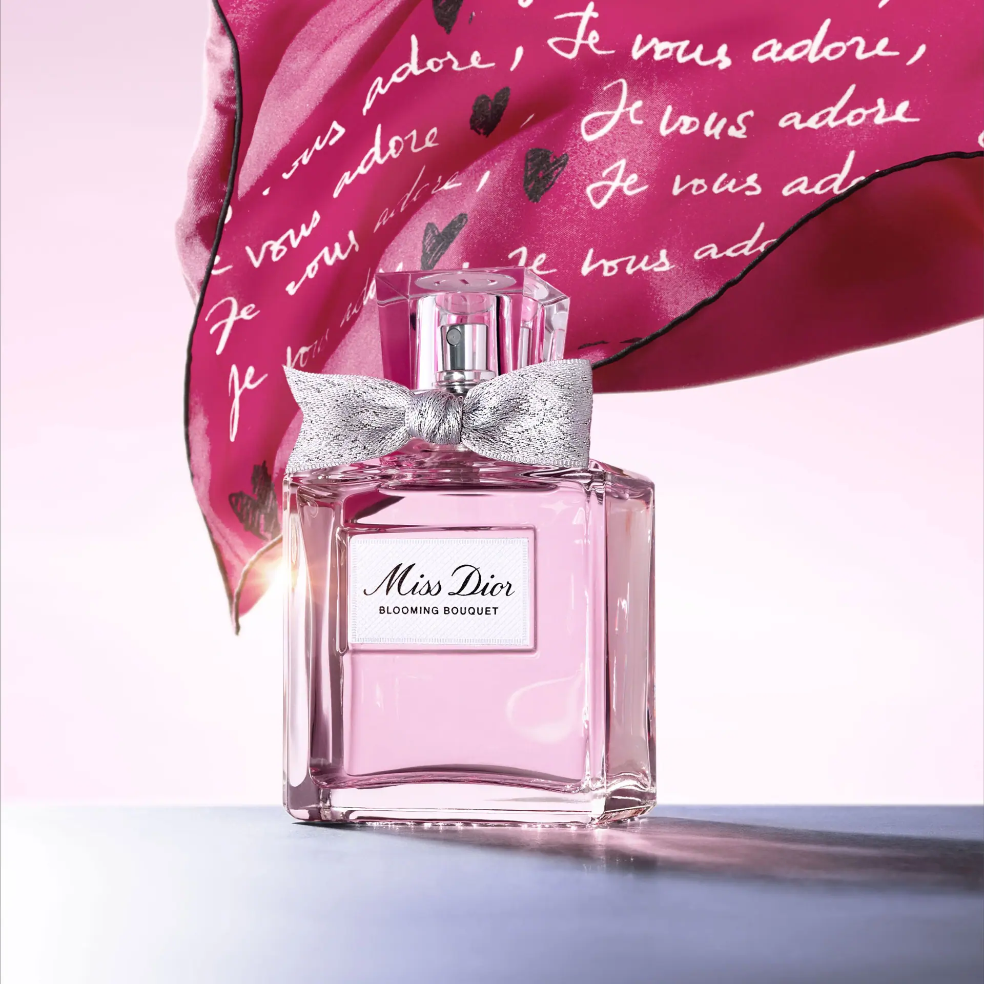DIOR Miss Dior Blooming Bouquet Travel Spray Gift Set 50ml